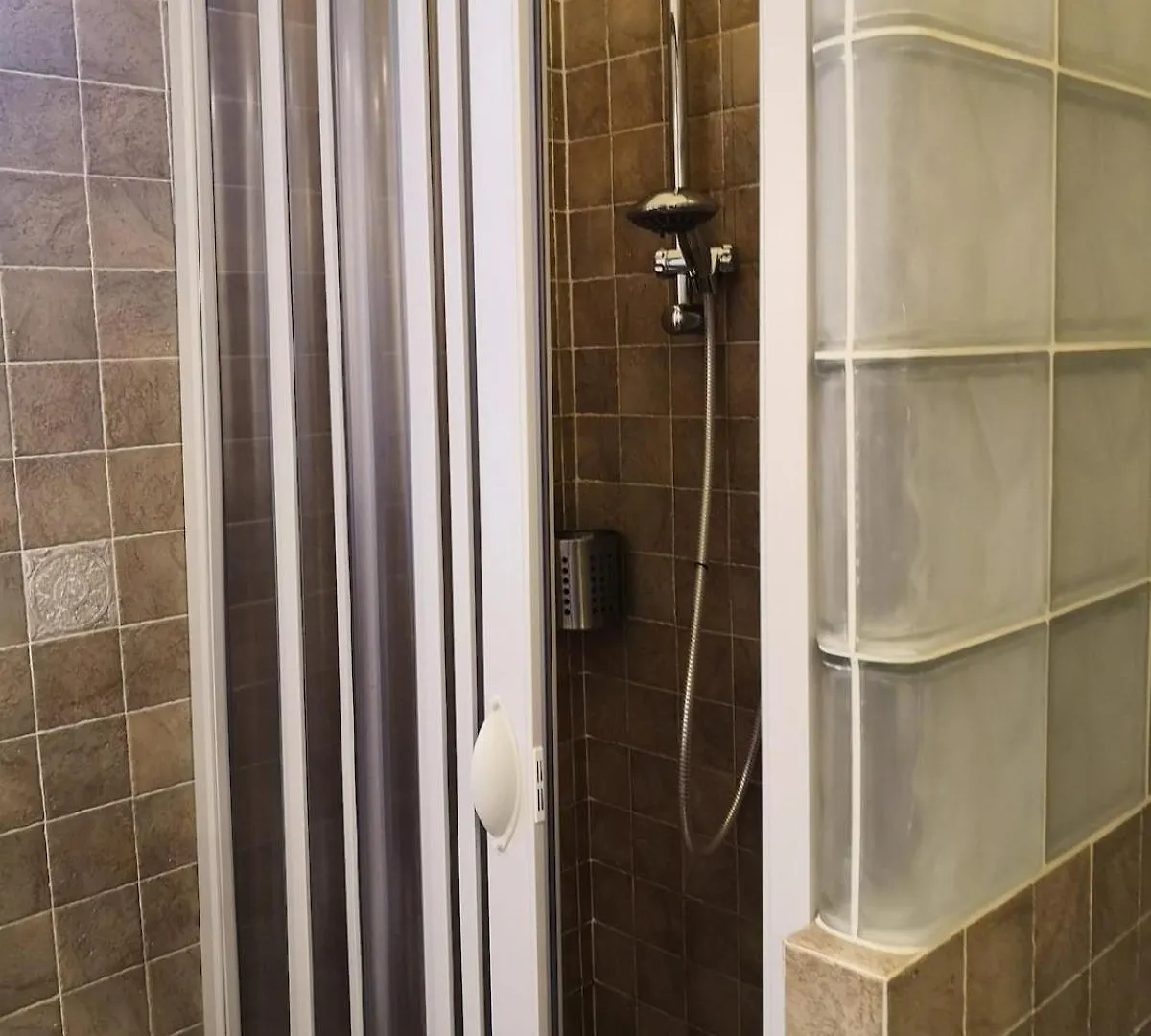 Vila Residenza Gorleri Charme E Relax 0*,